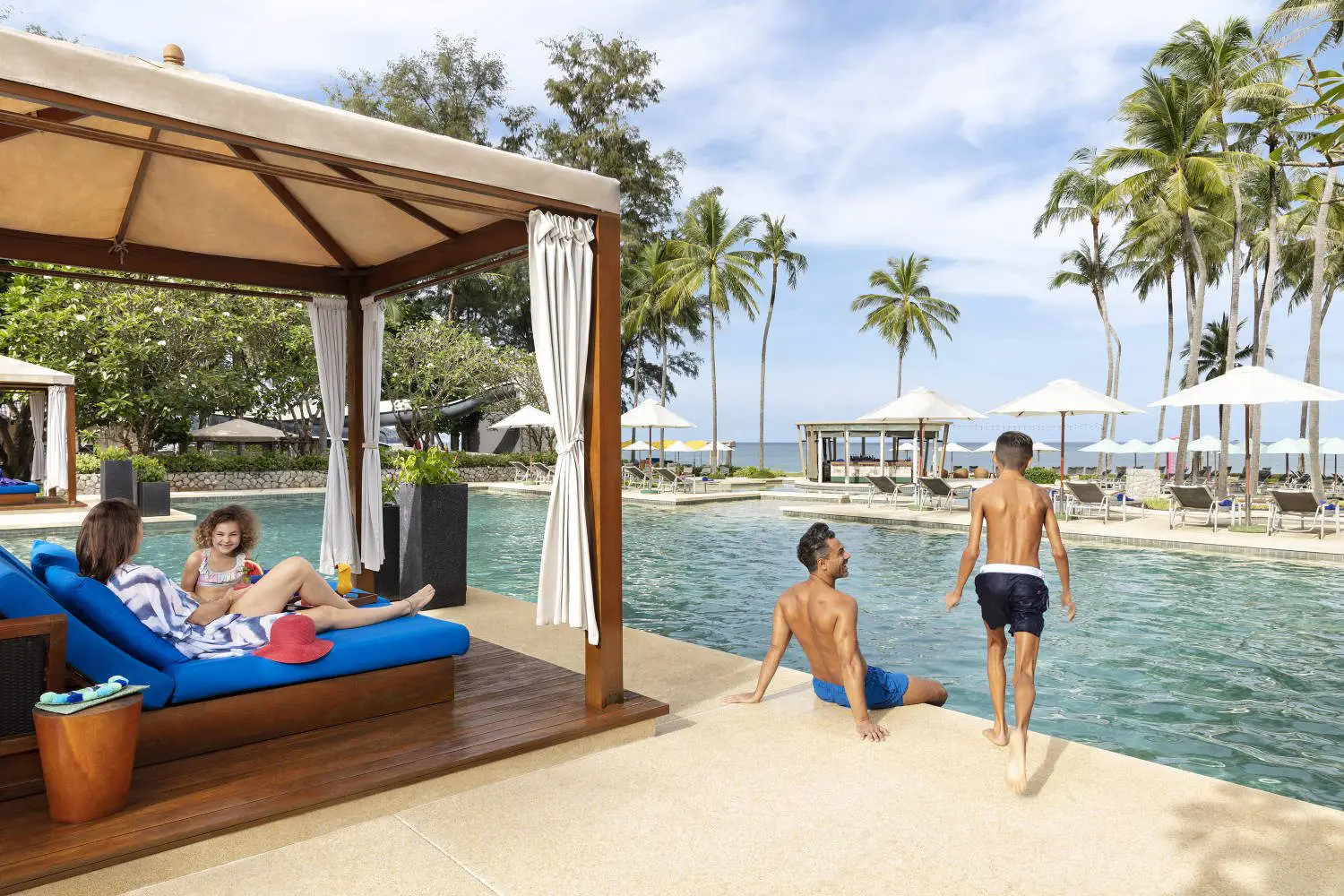 Fun in the Sun: Build Your Tropical Family Vacation