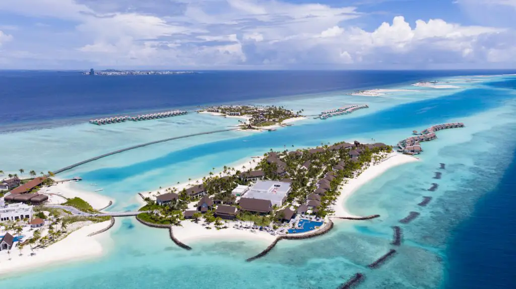 Hard Rock Hotel Maldives and SAii Lagoon Maldives wins Best Luxury Beachfront Resorts at Luxury Lifestyle Awards 2021