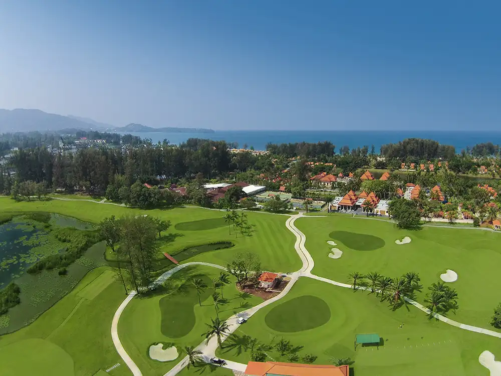 Golf in Paradise