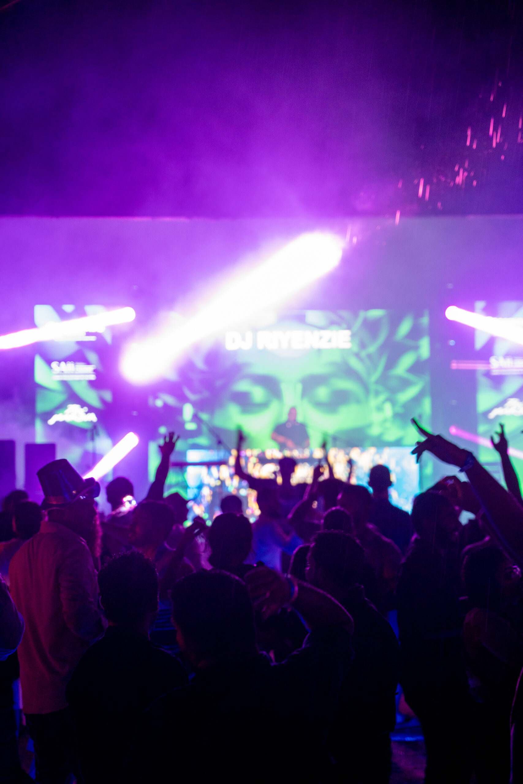 Festive in Maldives New year Party